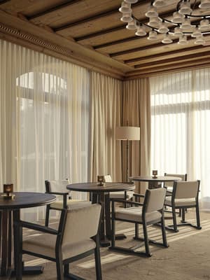 thumbnail: Restaurant