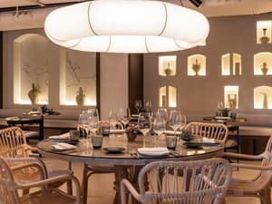thumbnail: Restaurant