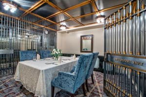 thumbnail: Interior