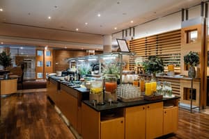 thumbnail: Breakfast area