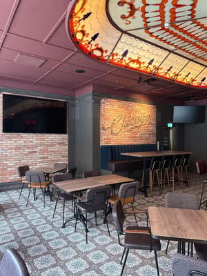 thumbnail: Restaurant