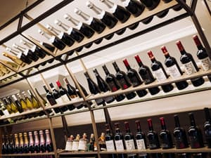 thumbnail: Bar (on property)
