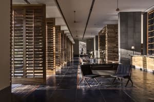 thumbnail: Lobby sitting area
