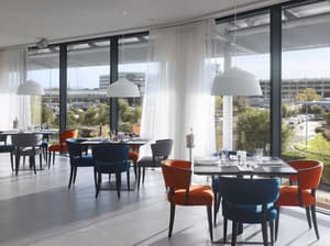thumbnail: Restaurant