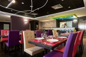 thumbnail: Restaurant