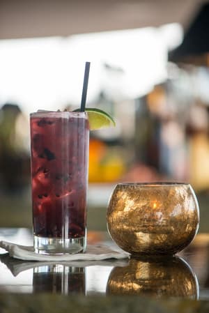 thumbnail: Bar (on property)