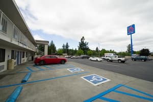 thumbnail: Parking