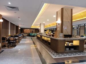 thumbnail: Restaurant