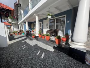 thumbnail: Exterior