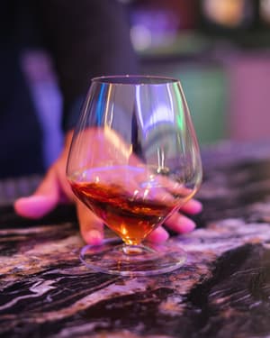 thumbnail: Bar (on property)