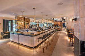 thumbnail: Bar (on property)