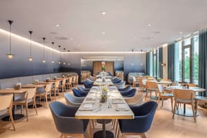 thumbnail: Restaurant