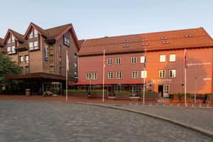 thumbnail: Exterior