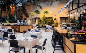 thumbnail: Bar (on property)