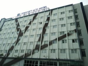 thumbnail: Exterior
