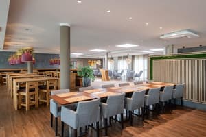 thumbnail: Restaurant