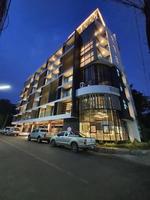 thumbnail: Exterior