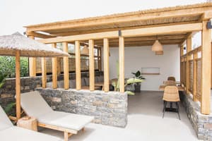 thumbnail: Lobby sitting area