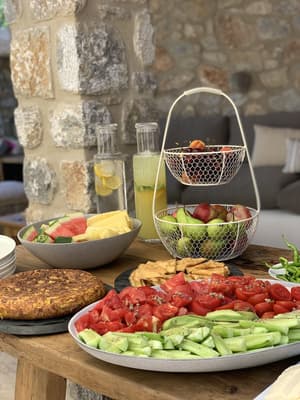 thumbnail: Breakfast buffet