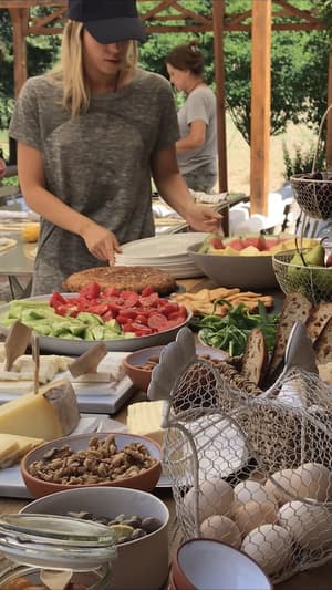 thumbnail: Breakfast buffet