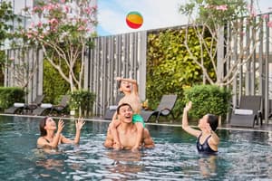 thumbnail: Outdoor pool