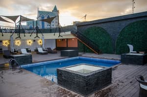 thumbnail: Rooftop pool