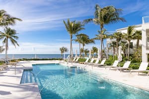 thumbnail: Outdoor pool