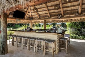 thumbnail: Poolside bar
