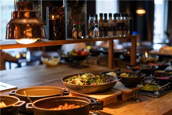 Dining,Dining Area,Restaurant,On-Site