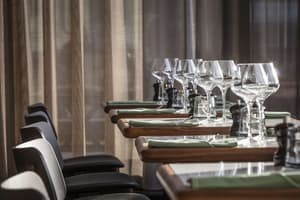 thumbnail: Bar (on property)