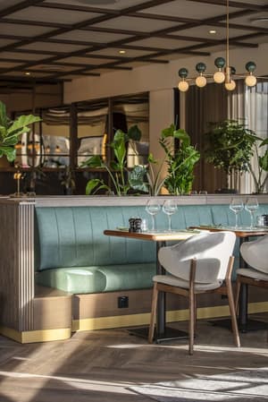 thumbnail: Restaurant