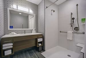 thumbnail: Bathroom shower