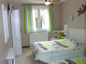 thumbnail: Interior detail
