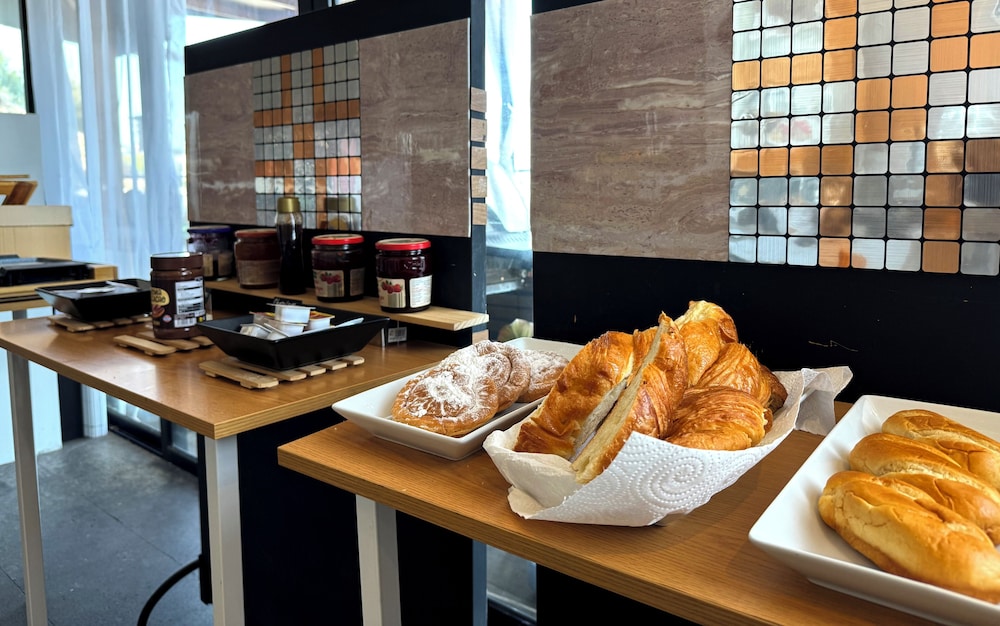 Restaurant-cafeteria