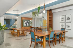 thumbnail: Dining room