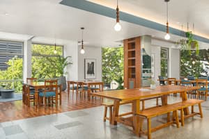 thumbnail: Dining room