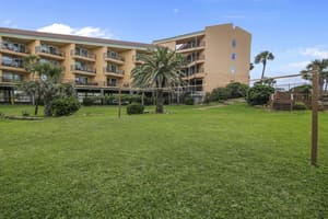 thumbnail: Exterior