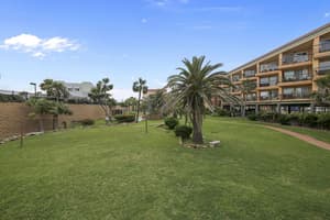 thumbnail: Exterior