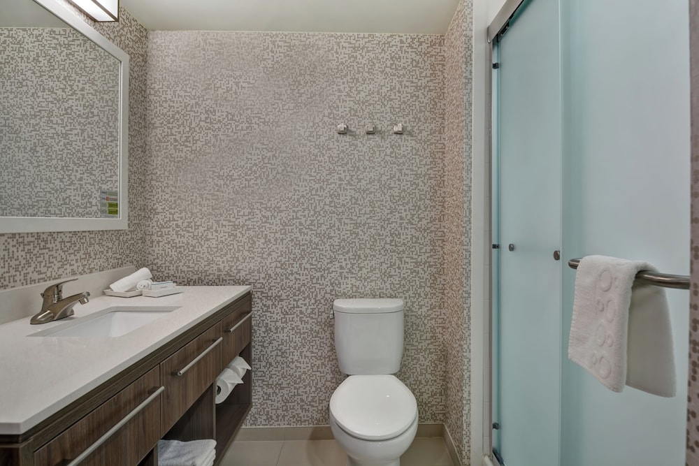 Bathroom shower