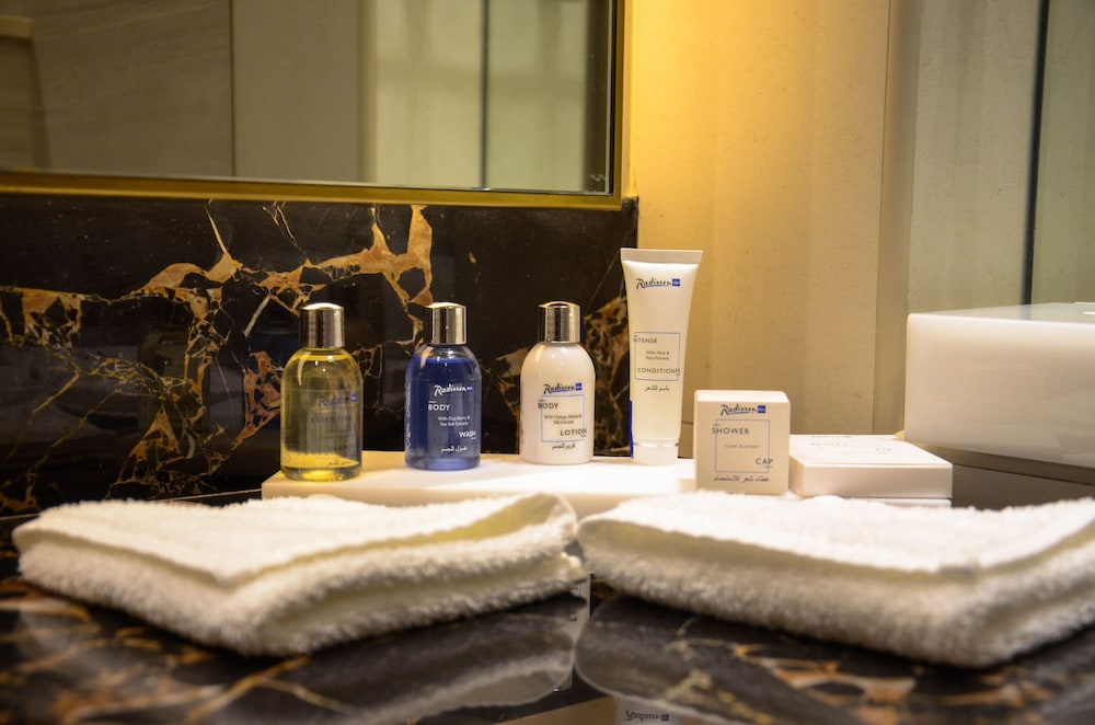 Bathroom amenities