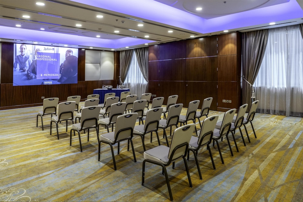 Meeting facility