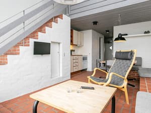 thumbnail: Interior