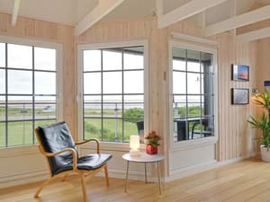 thumbnail: Interior