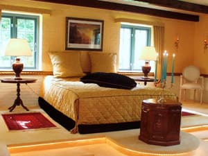 thumbnail: Interior