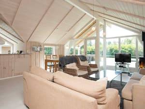 thumbnail: Interior