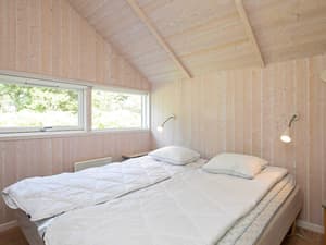 thumbnail: Interior