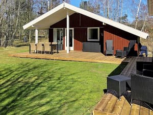 thumbnail: Exterior