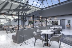 thumbnail: Restaurant