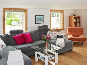 thumbnail: Interior