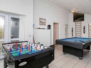 thumbnail: Interior